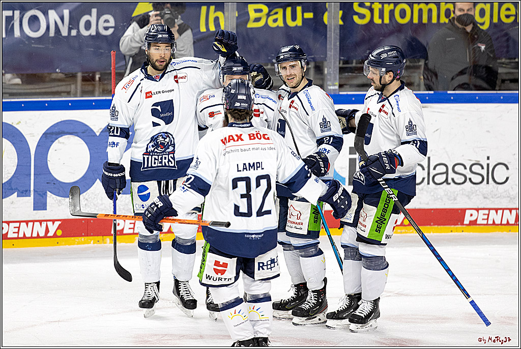 PENNY DEL;  Koelner Haie - Straubing Tigers; Koeln, 11.03.2022